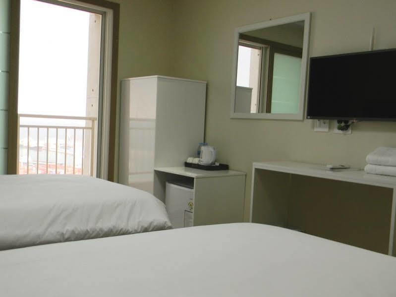 Sims Hotel Jeju Eksteriør billede