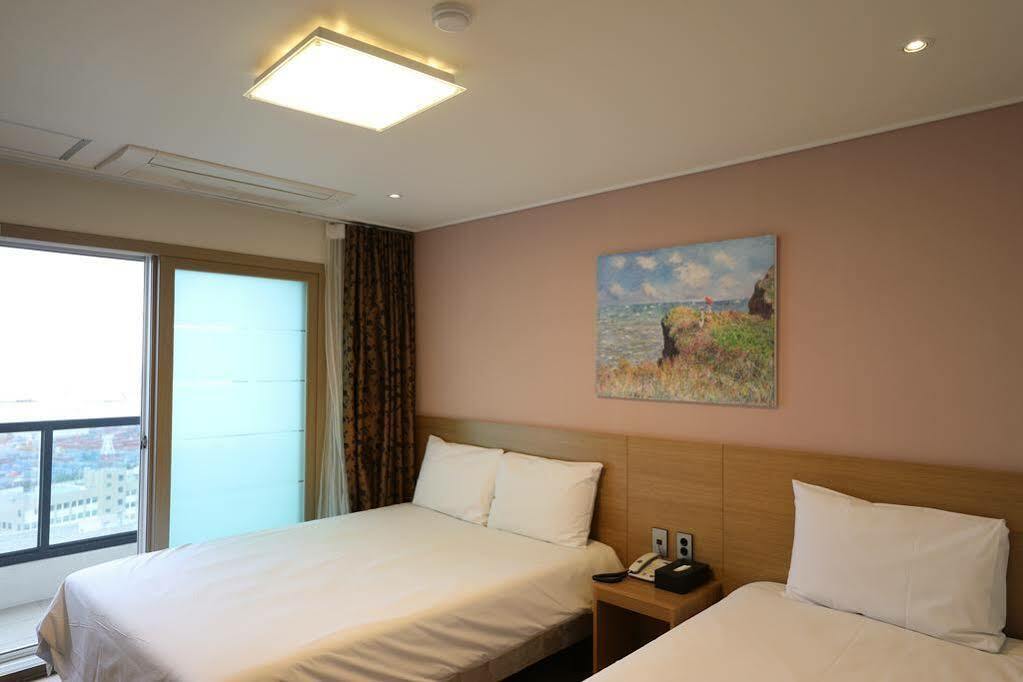 Sims Hotel Jeju Eksteriør billede